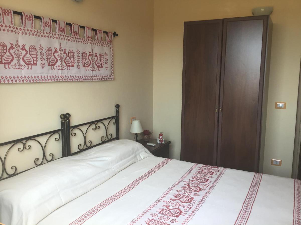 Donna Violante Porto Corallo Affittacamere 빌라푸주 외부 사진