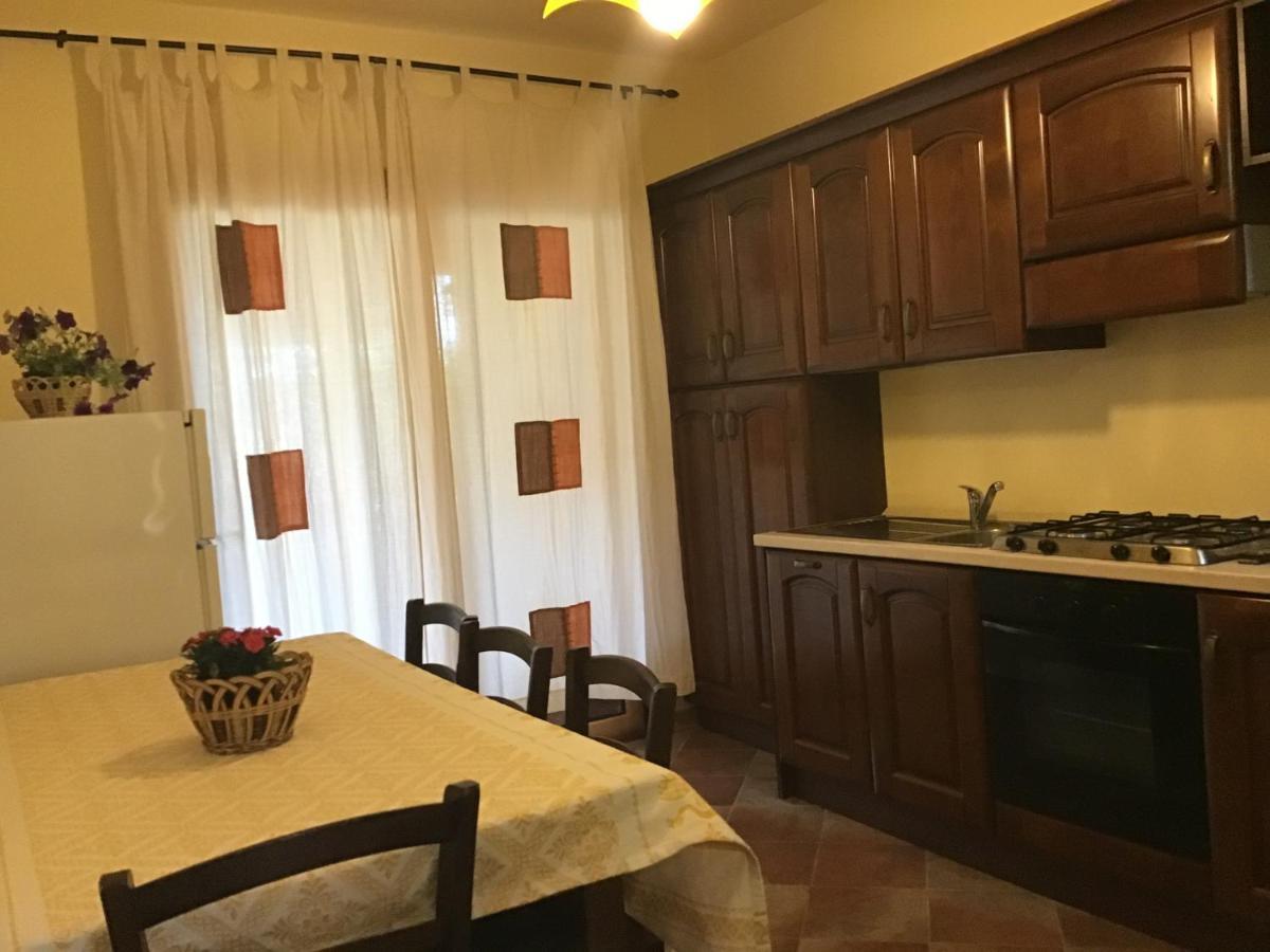 Donna Violante Porto Corallo Affittacamere 빌라푸주 외부 사진