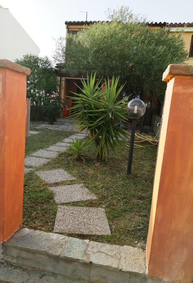 Donna Violante Porto Corallo Affittacamere 빌라푸주 외부 사진